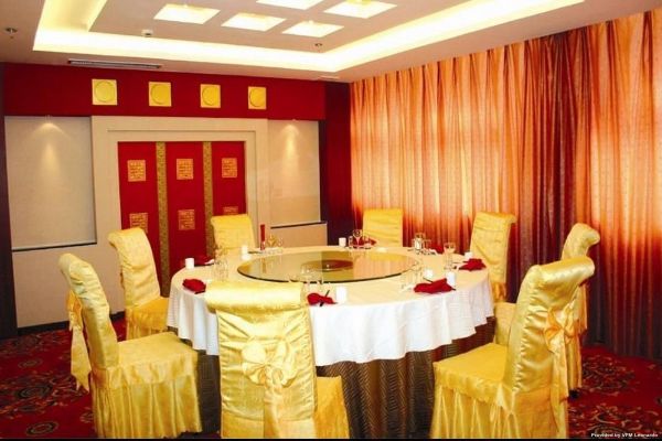 QIANYANG HOTEL (Chengde)